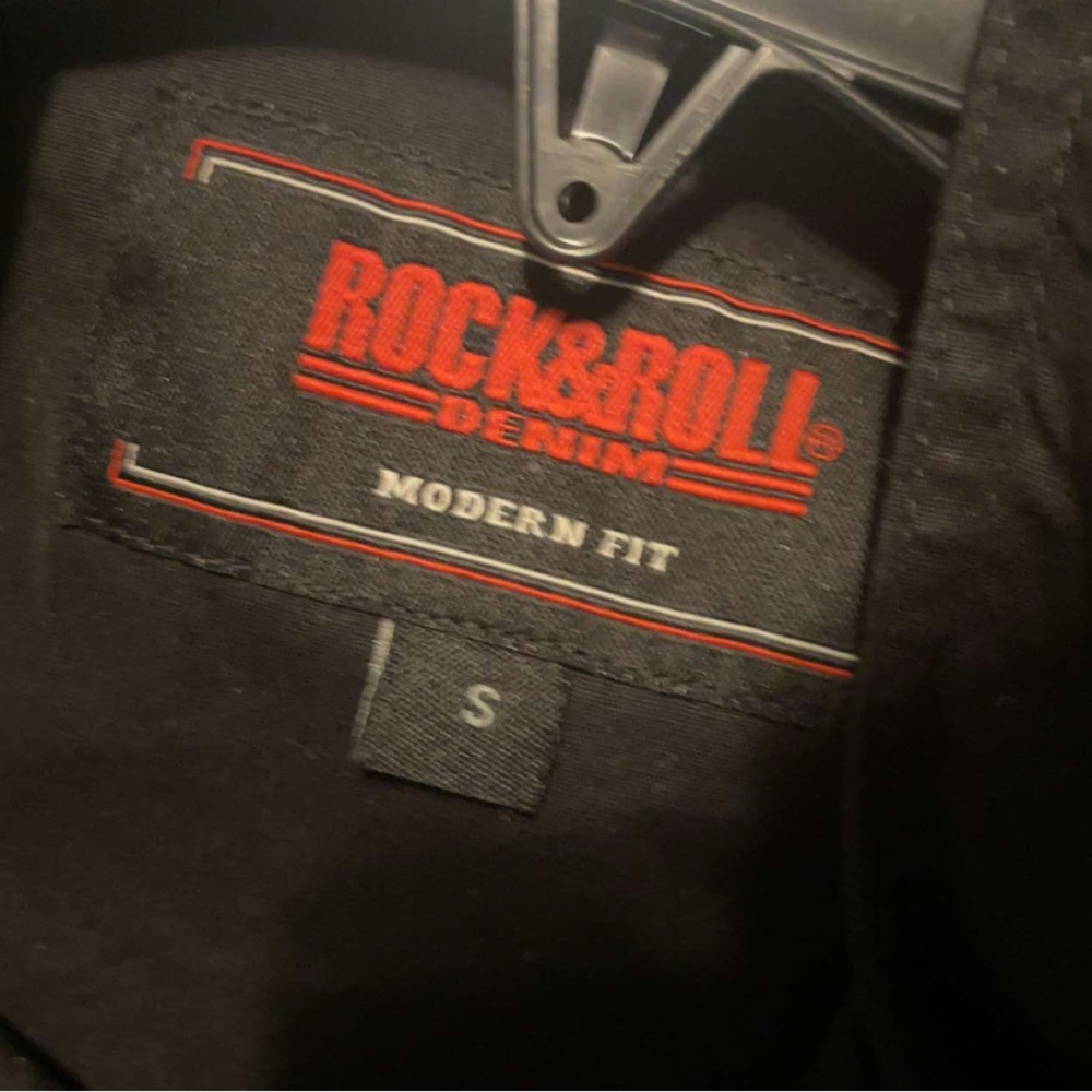 rock button up - Picture 4 of 4